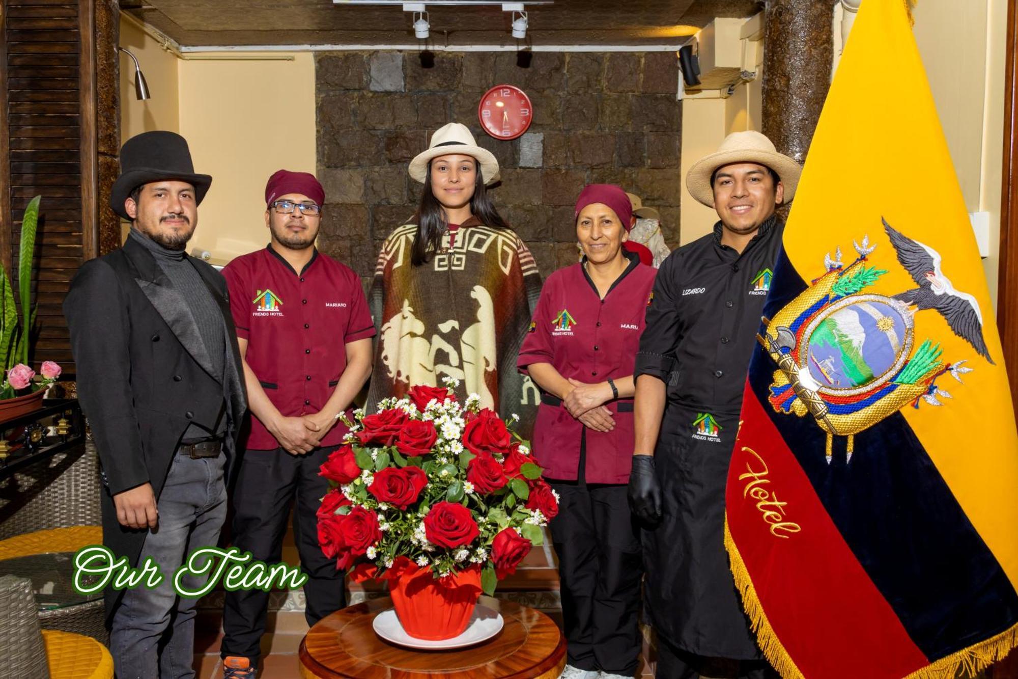 Friends Hotel & Rooftop - Historic Center & Museums كويتو المظهر الخارجي الصورة